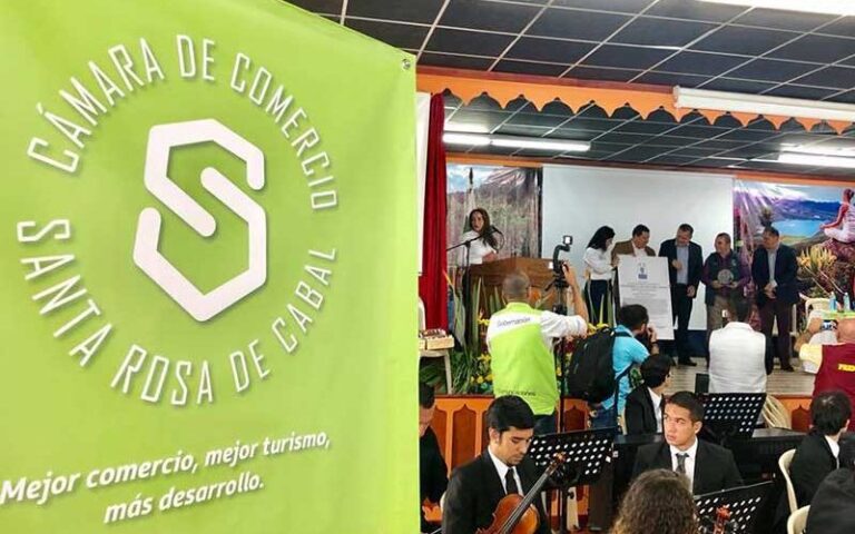 camara-comercio-santa-rosa-cabal-destino-entrega-certificado-destino-sostenible-001-800x500