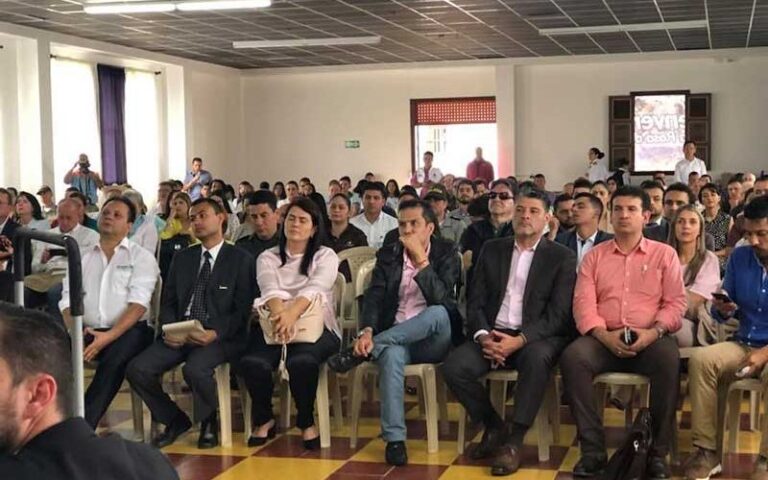 camara-comercio-santa-rosa-cabal-destino-entrega-certificado-destino-sostenible-004-800x500