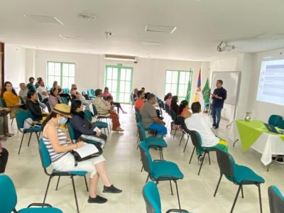 Taller sistema de costos. Programa de emprendimiento @dichoyhecho_src
#emprendimiento